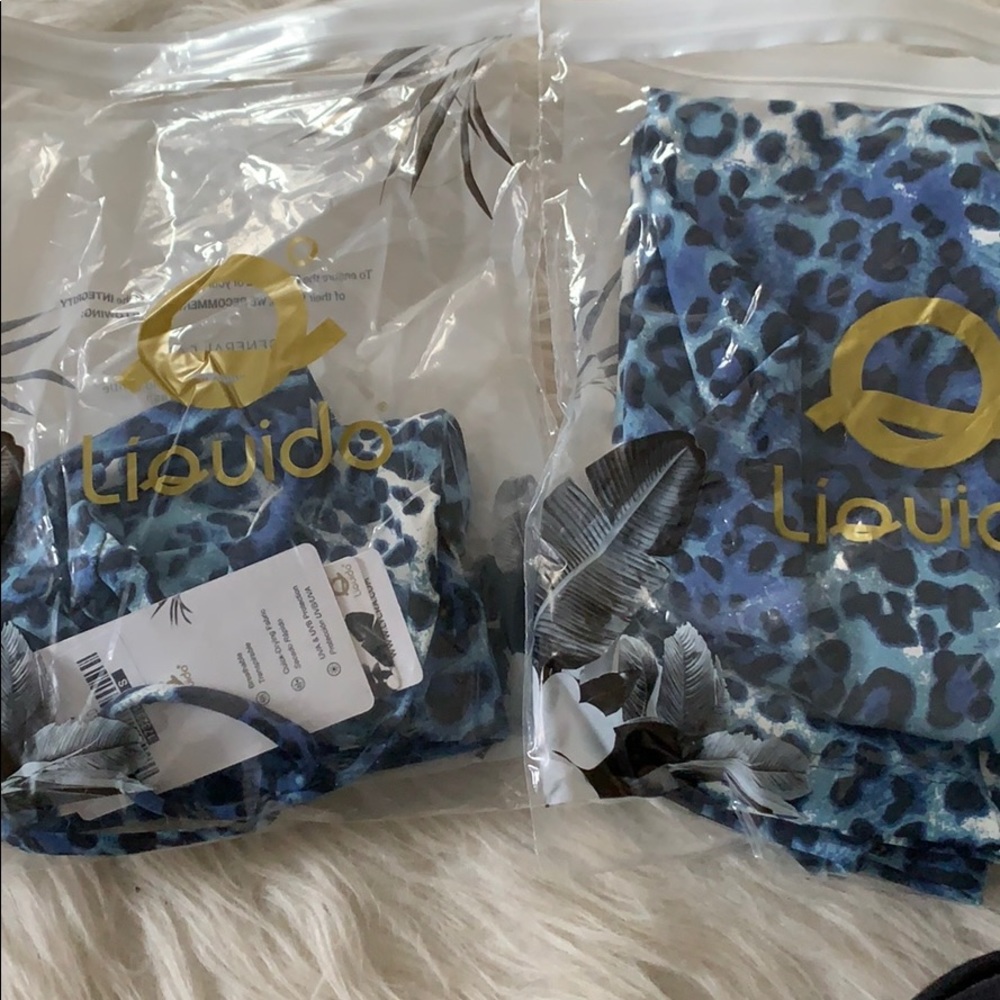 Liquido Blue Leopard Print Leggings - Picture 7 of 10